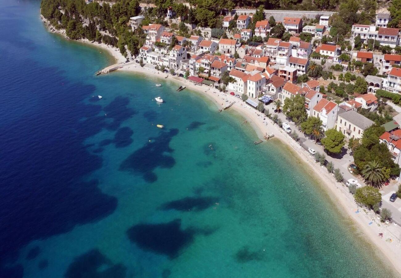 Apartments And Rooms Tomo 1 - At The Beach Zaostrog Eksteriør billede