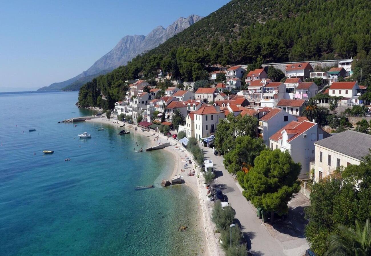 Apartments And Rooms Tomo 1 - At The Beach Zaostrog Eksteriør billede